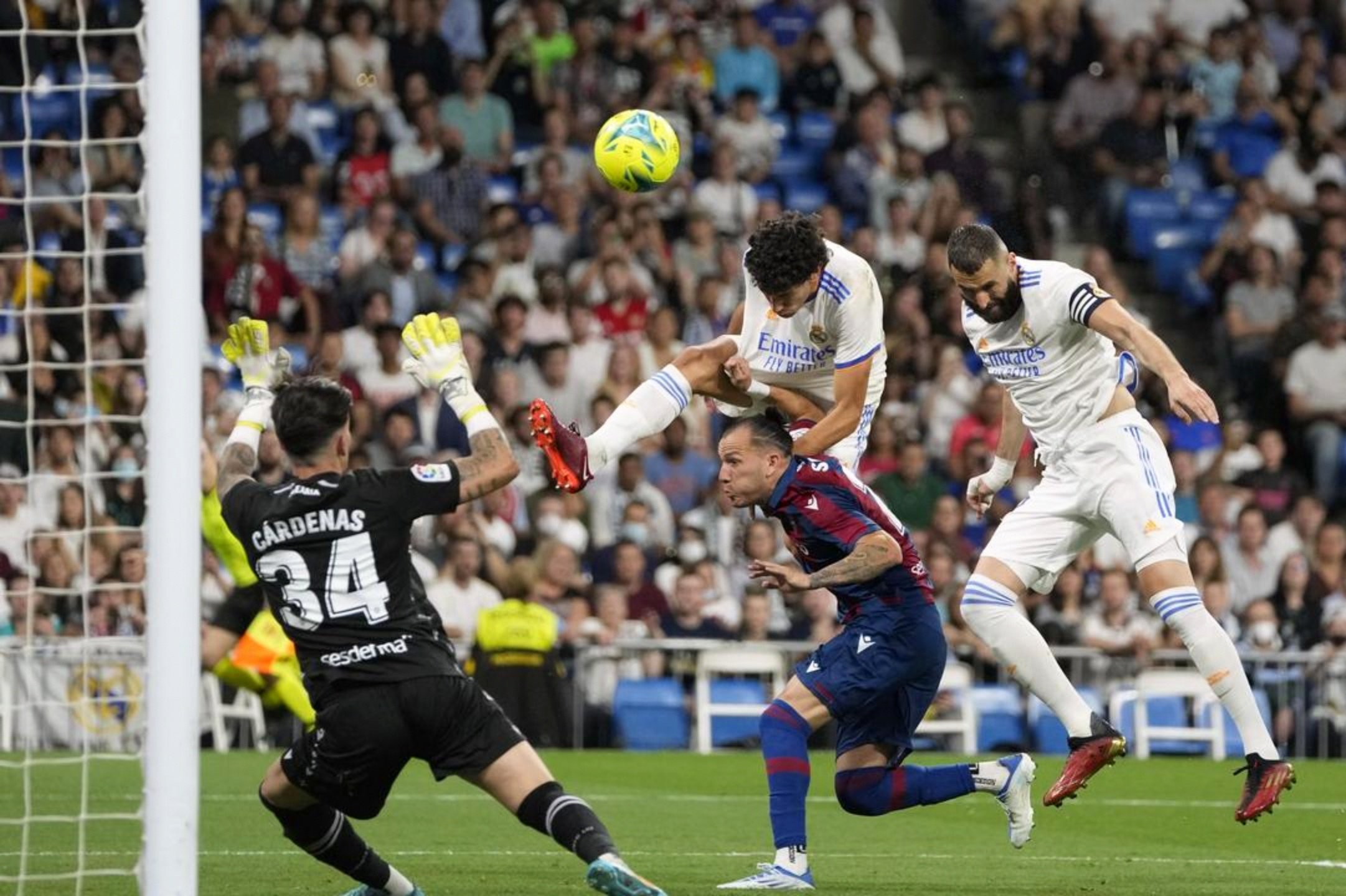 赛前罗马备战西甲，刷新队史纪录细节曝光，气氛紧张，训练强度明显提升的简单介绍